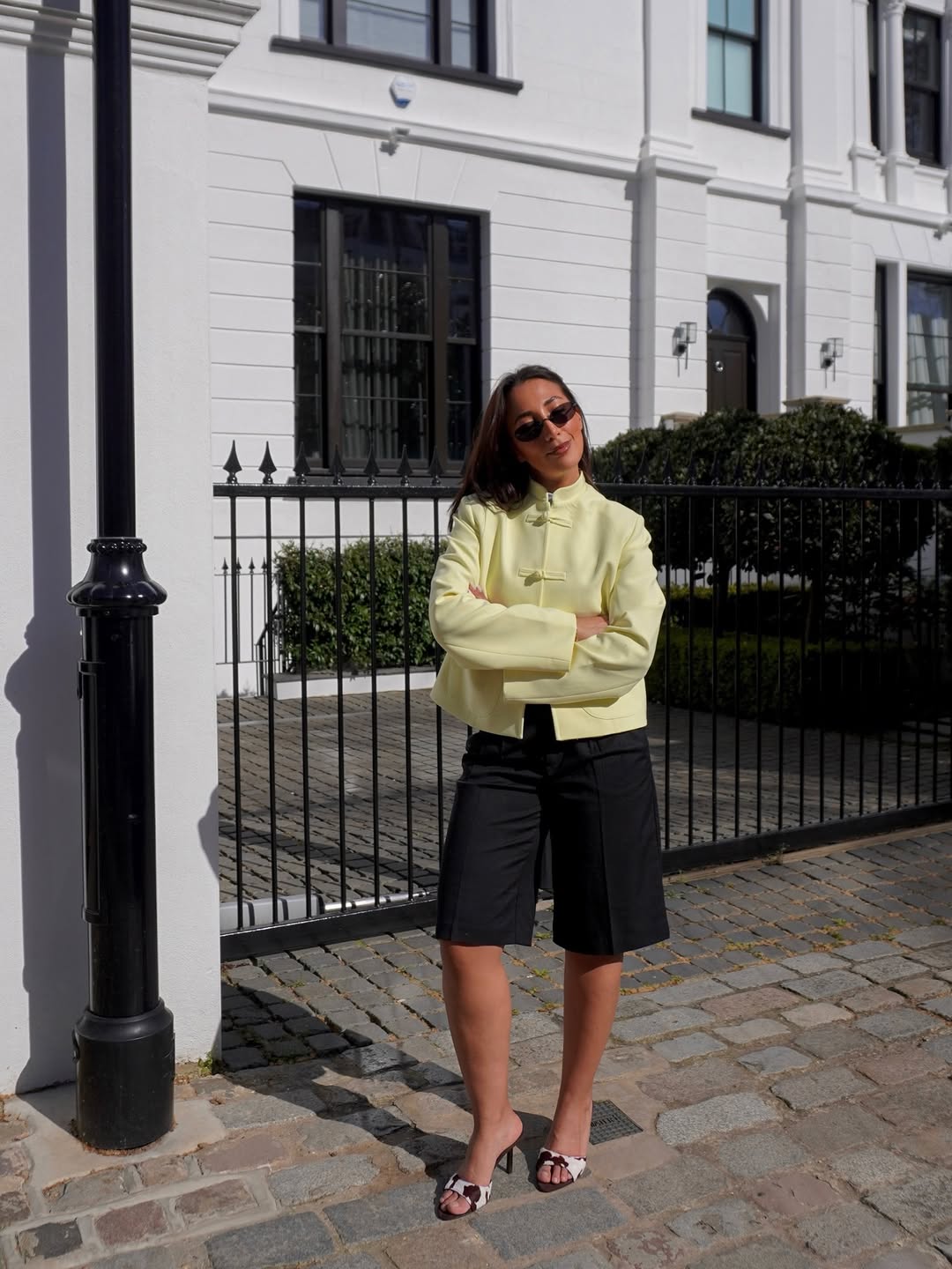 An image of a woman wearing peep toe sandal shoe trend 2026