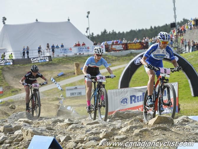 Katerina Nash (Luna Pro Team) leading Rachel Pageau (Canadian National Team)