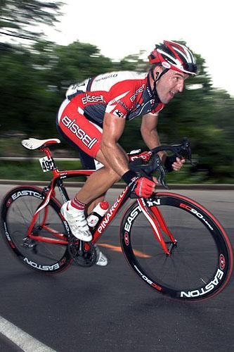 Frank Pipp (Bissell) stays amongst the action with a hard effort.