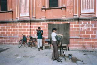 Mitch Epstein Jaipur Rajasthan India 1985 In Italics Courtesy Of Galerie Thomas Zander Koln