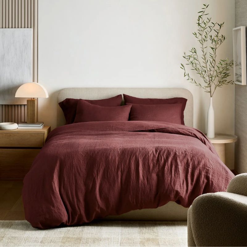 burgundy bedding