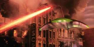 Martians invade Earth in War of the Worlds (1953)