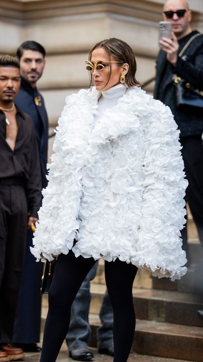 JLo debuts ultra short bob haircut in Paris | Woman & Home