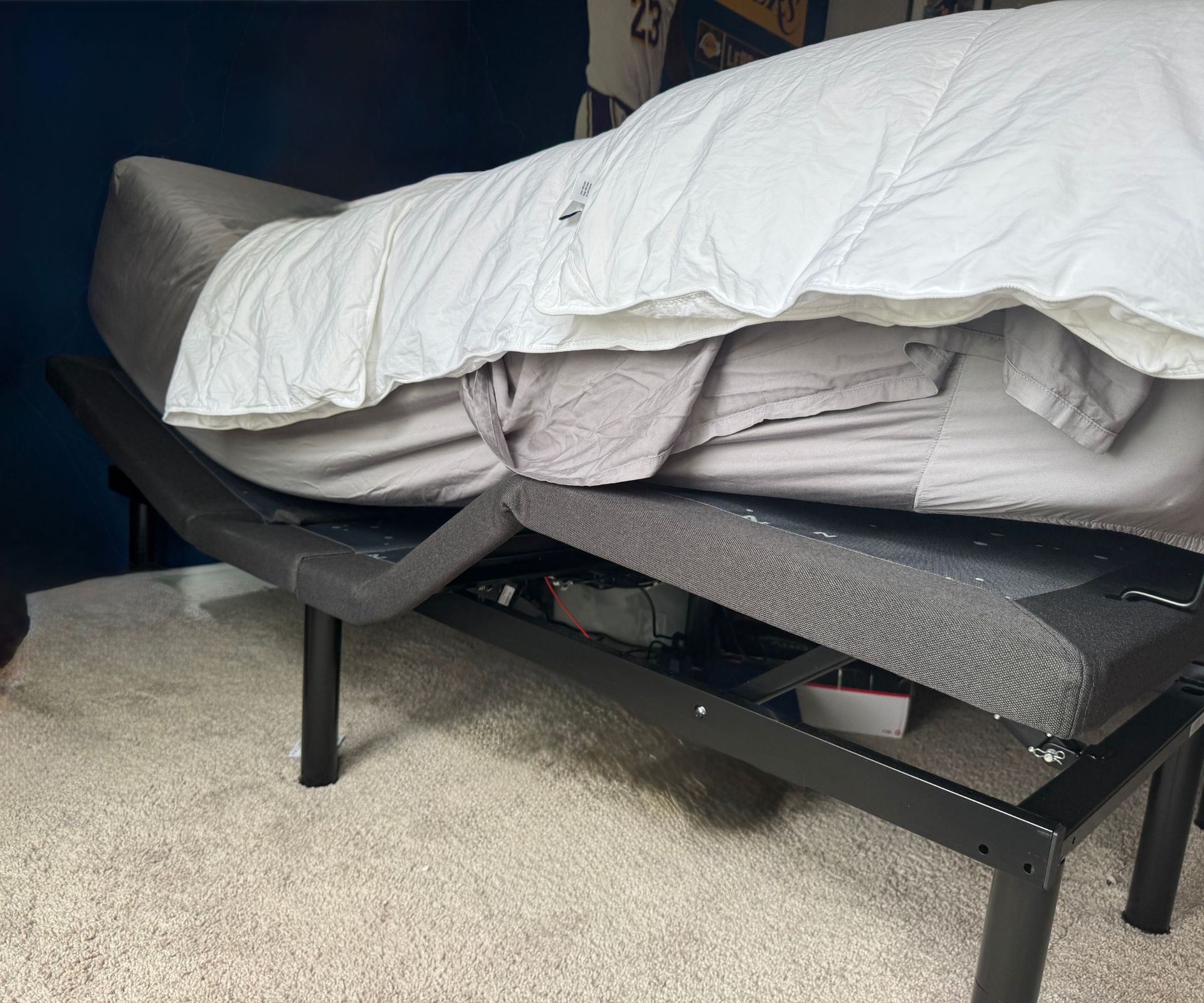 Side view of a mattress on the Casper Adjustable Base.