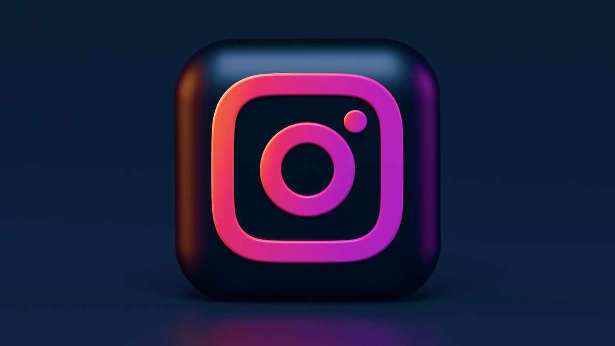 How to get Instagram dark mode on iPhone and Android