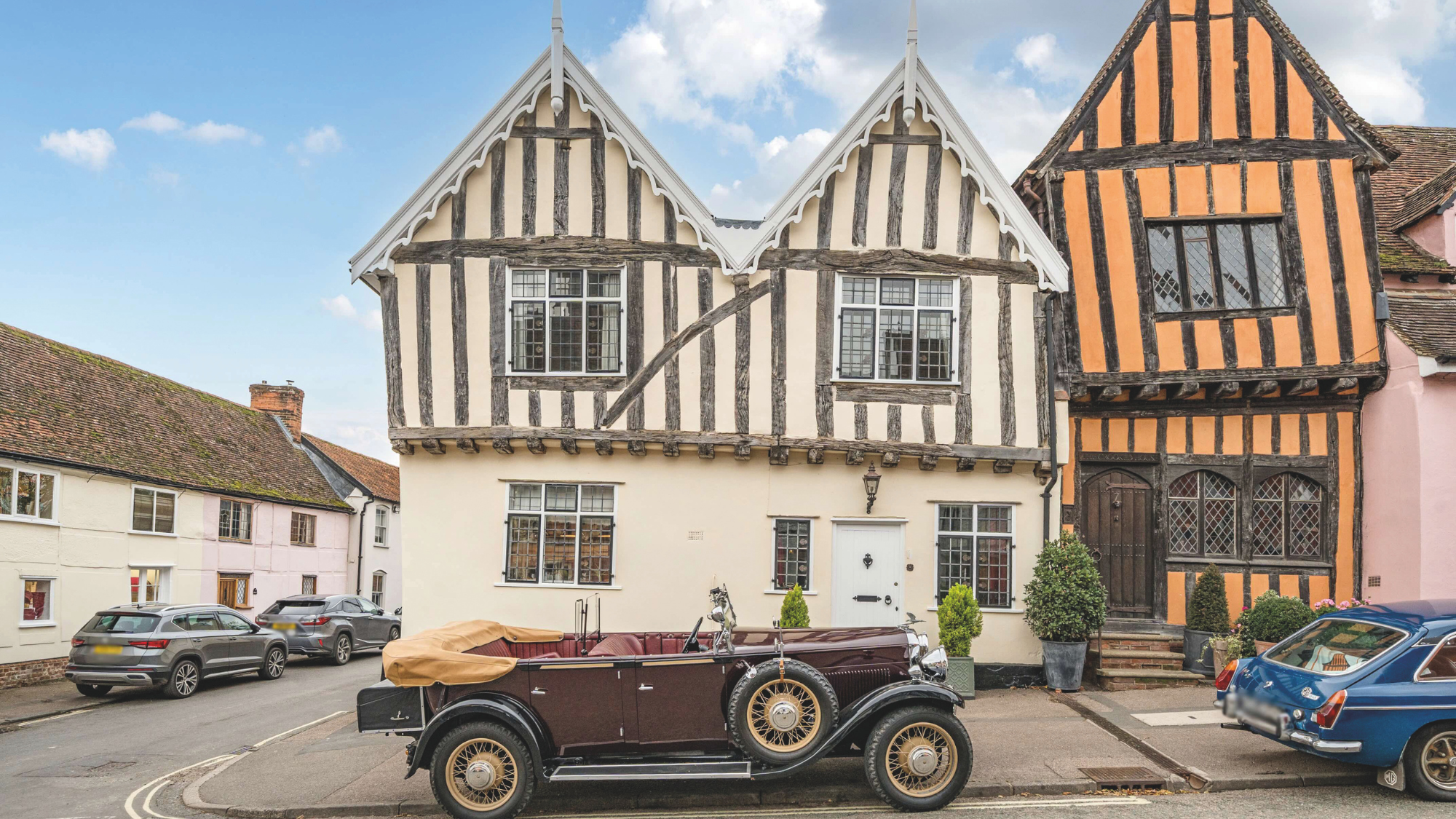 Suffolk: Crown House, Lavenham