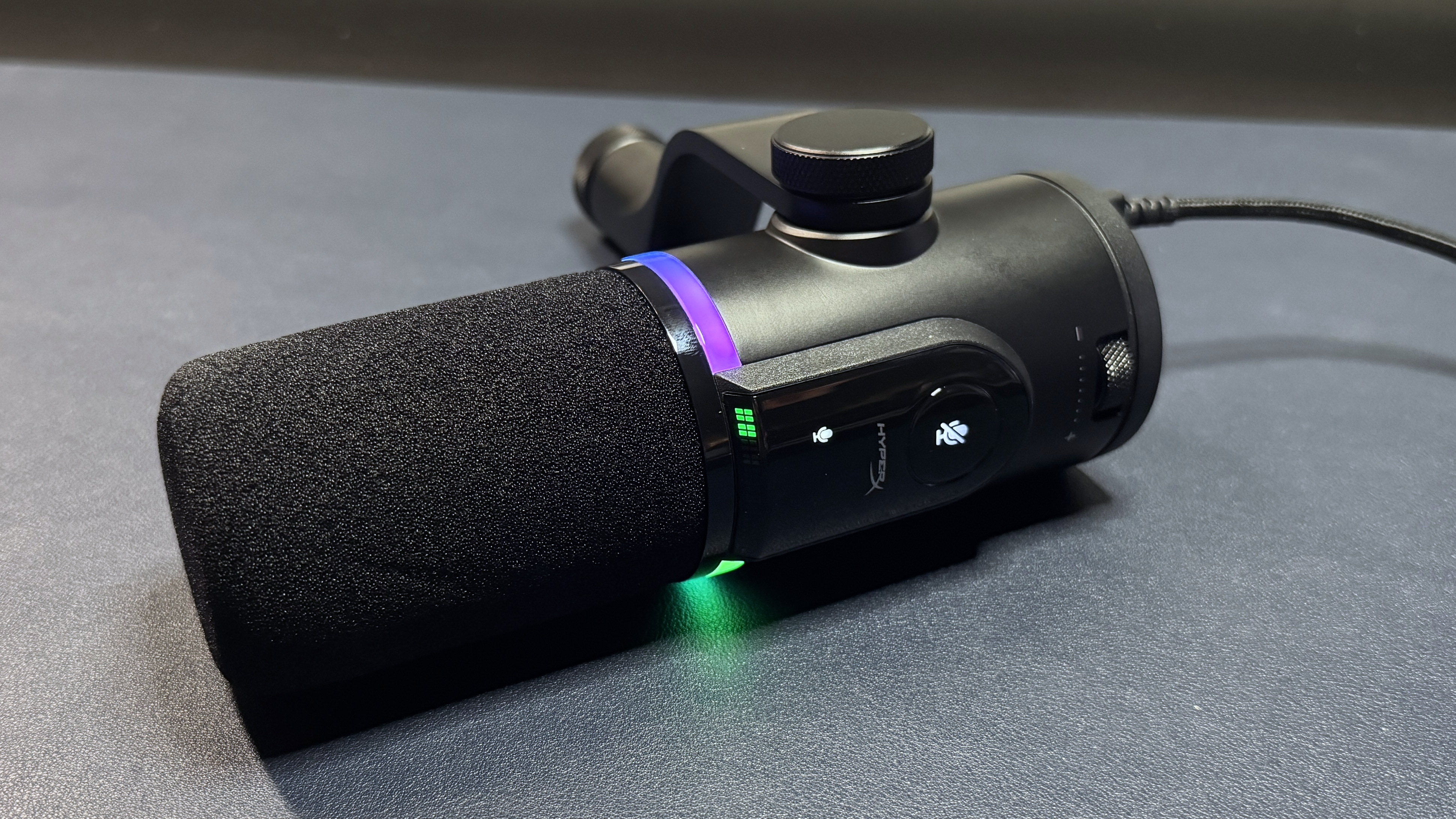 HyperX FlipCast