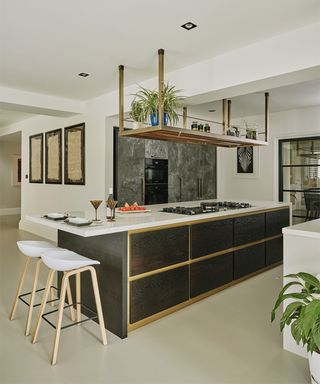 Modern kitchen ideas with statement island