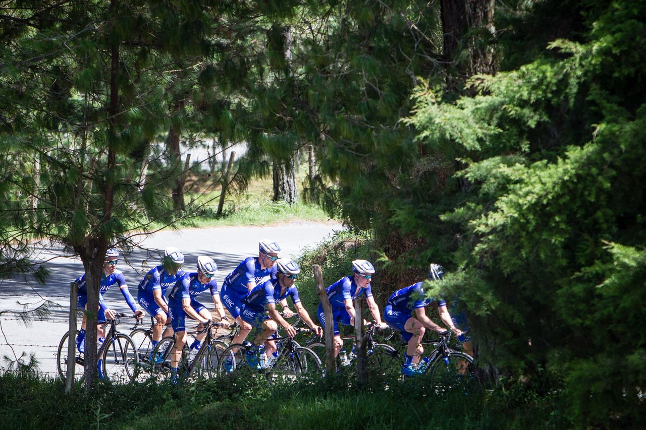 UnitedHealthcare train in the hills of Colombia