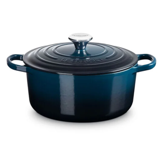 Signature Round Dutch Oven in Nuit by Le Creuset