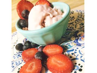Strawberry ice cream with fruit