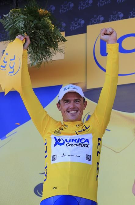 Simon Gerrans (Orica-GreenEdge) in the yellow jersey after his TTT success