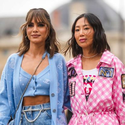 picture of two girls walking - awkward bob hairstyle