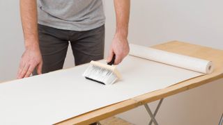 Pasting wallpaper with brush