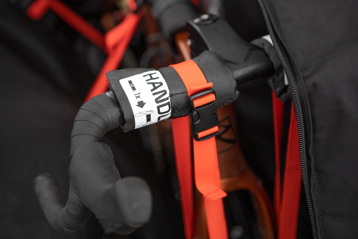 Scicon AeroComfort 3.0 strapped down handlebars