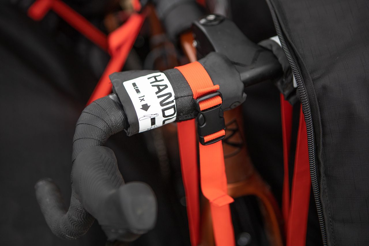 Scicon AeroComfort 3.0 strapped down handlebars