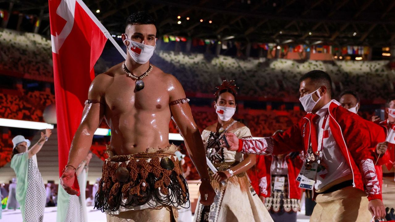 tongan flag bearer at tokyo olympics opening ceremony