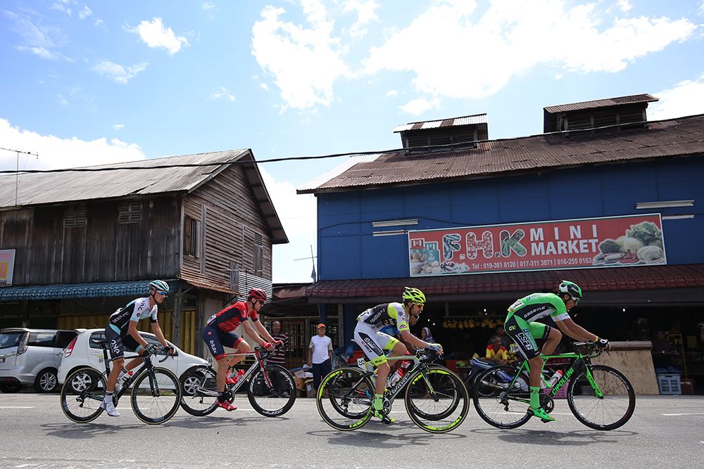 A breakaway forms