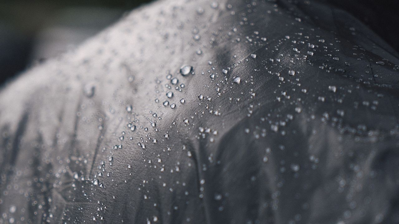 Rapha Pro Team Lightweight Gore Tex Shakedry Jacket
