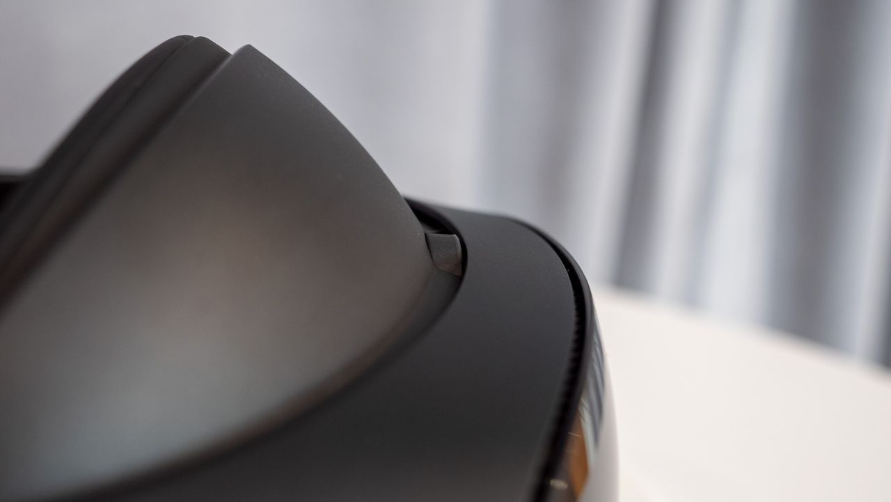 The Meta Quest Pro's visor distance wheel