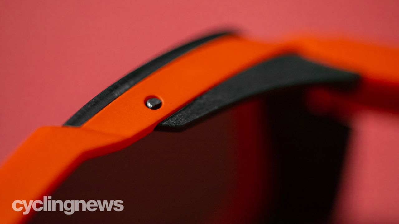 100% Eastcraft Sunglasses detail of side visor connection