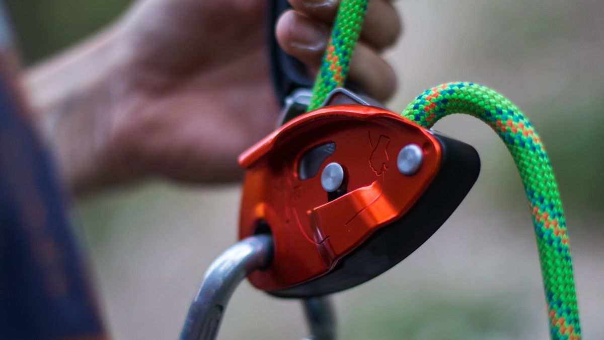 Rock climbing gear list: a guide to the 12 essentials | Advnture