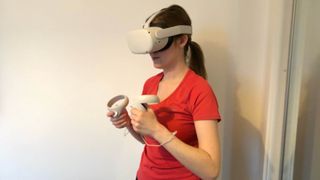A woman boxing on the Oculus Quest