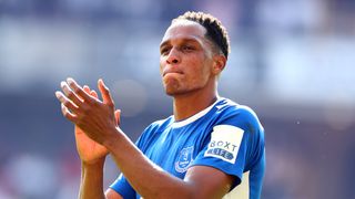 Yerry Mina of Everton celebrates at full-time following the Premier League match between Wolverhampton Wanderers and Everton FC 
