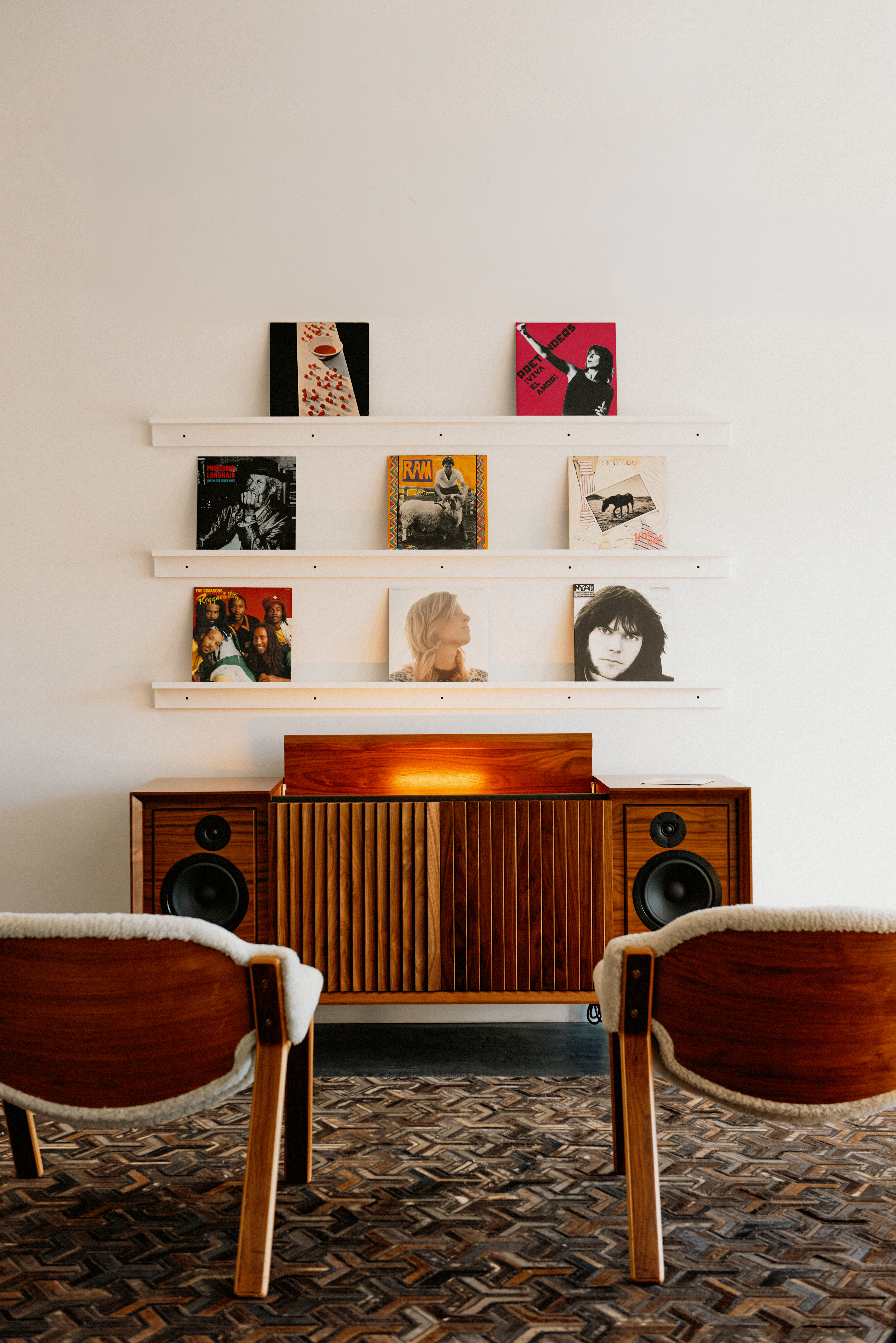linda mccartney music photography on the walls