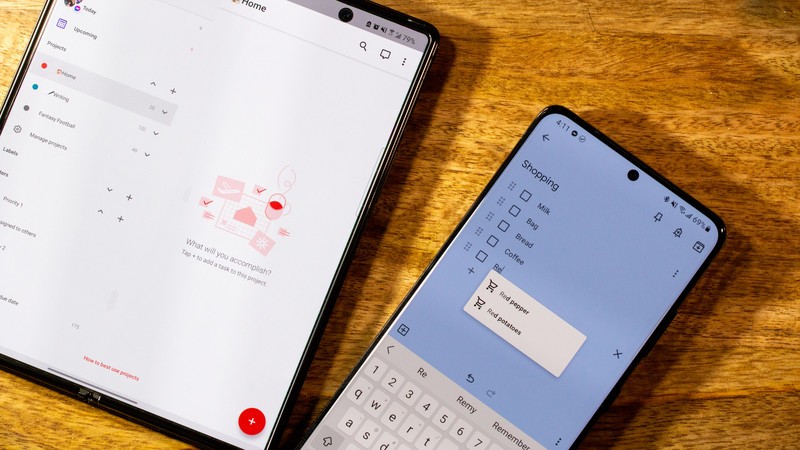 Todoist and Google Keep apps on Android phones