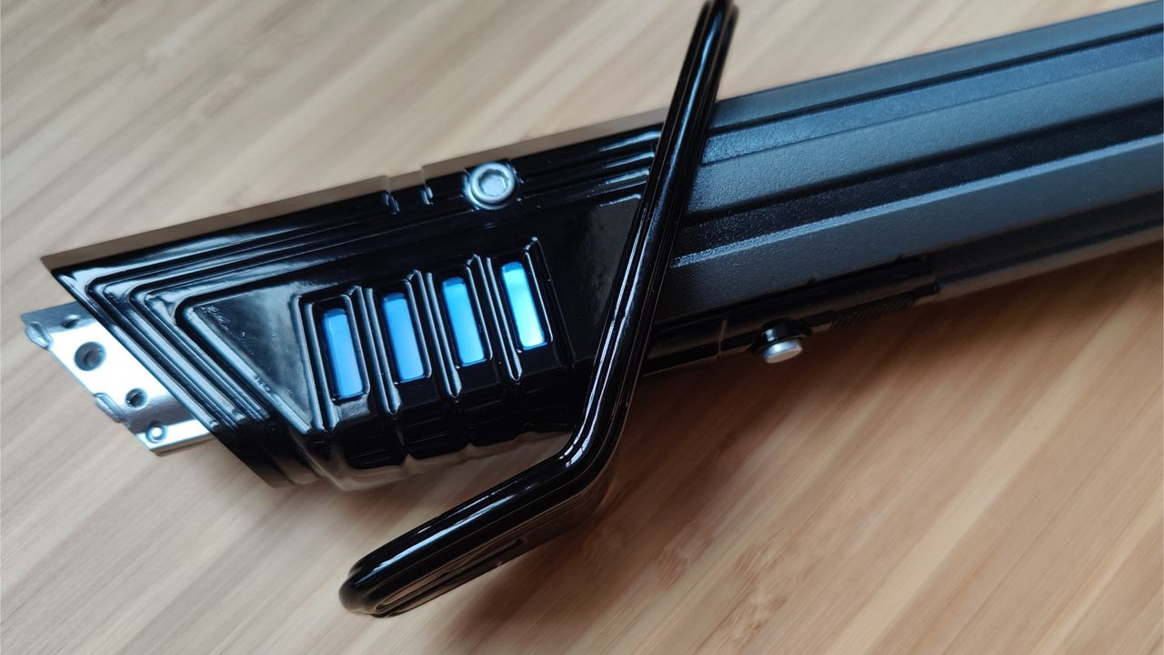 The Black Series Mandalorian Darksaber Force FX Elite Lightsaber