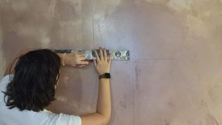Preparing a wall for tiling