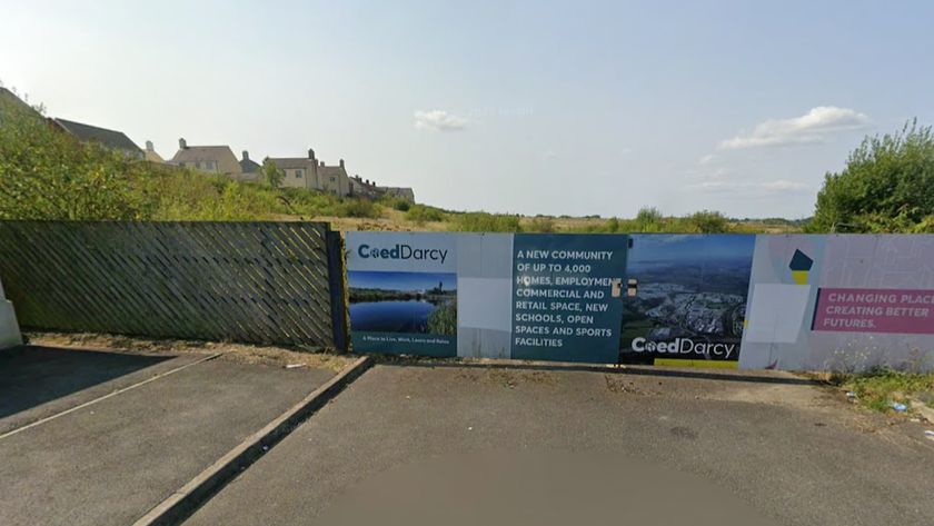 The entrance to the Coed Darcy eco home project