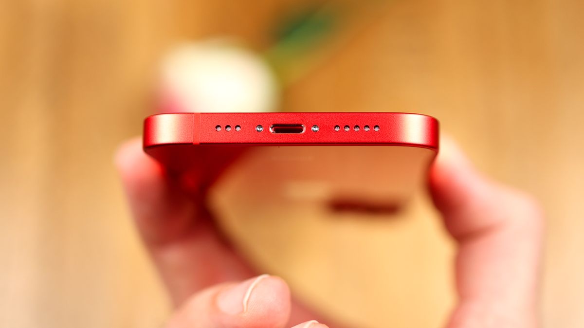 A photo of the iPhone 14 in red