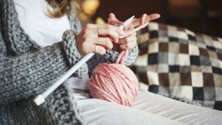 hobbies for women: knitting