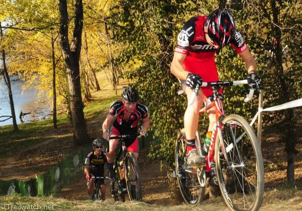Kerry Werner (BMC Cycling) leading a group up from the river&rsquo;s edge