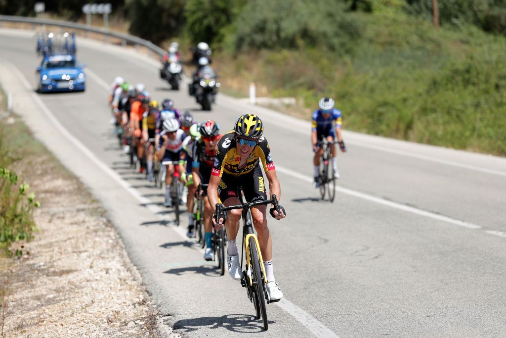 BALCON DE ALICANTE SPAIN AUGUST 20 Robert Gesink of Netherlands and Team Jumbo Visma competes during the 76th Tour of Spain 2021 Stage 7 a 152km stage from Ganda to Balcn de Alicante lavuelta LaVuelta21 on August 20 2021 in Balcn de Alicante Spain Photo by Gonzalo Arroyo MorenoGetty Images