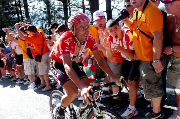 Race leader Juan Jose Cobo Acebo (Geox-TMC)