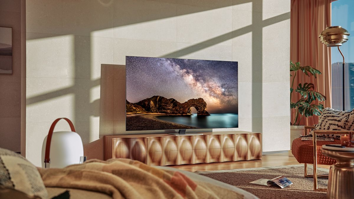 Step into the action with a Samsung Neo QLED TV 