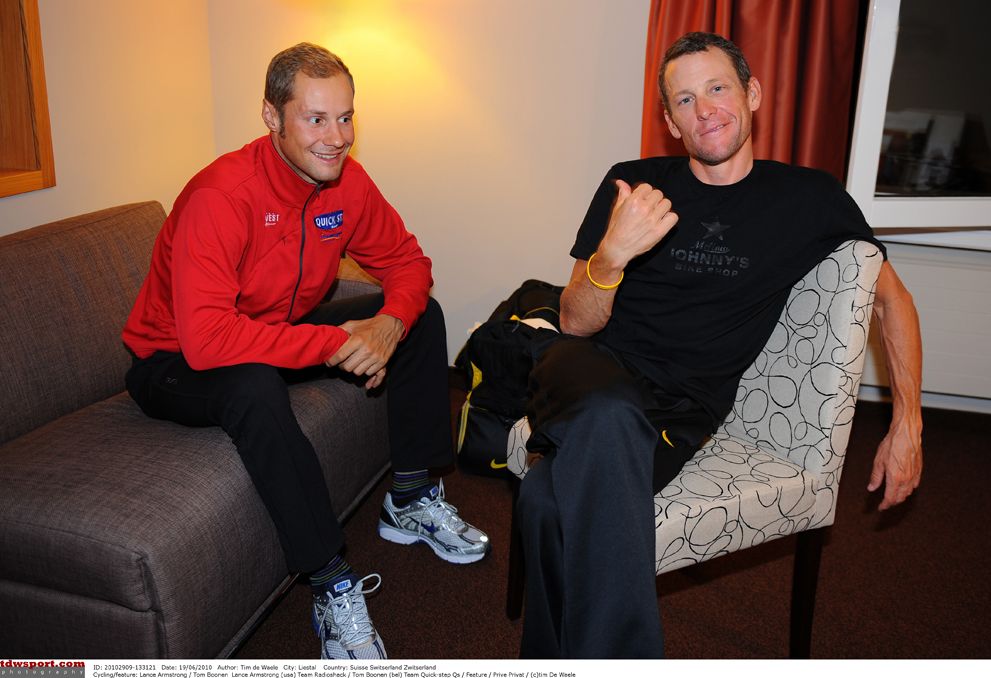 Tom Boonen meets Lance Armstrong for a chat in 2010