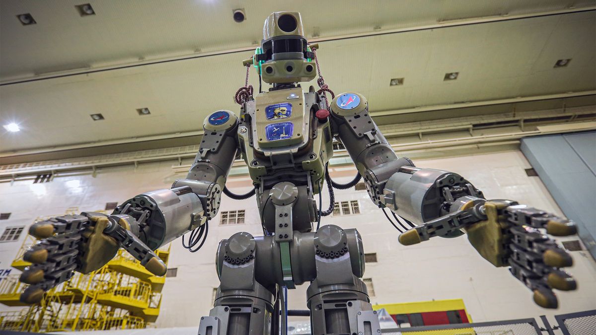 In Photos: Russia's Humanoid Skybot Robot for Space