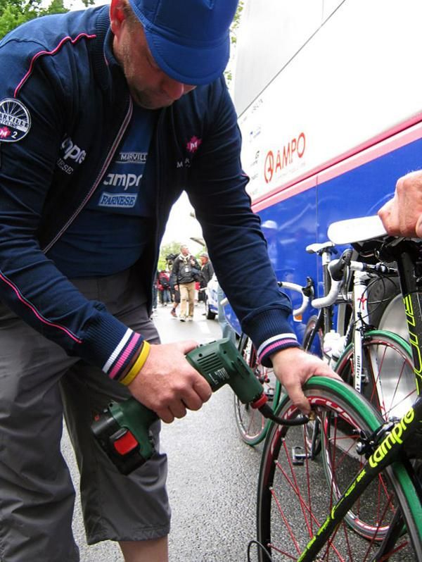 Lampre mechanic Pengo told Cyclingnews he was putting 7.5bar in the tyres instead of the usual 11.