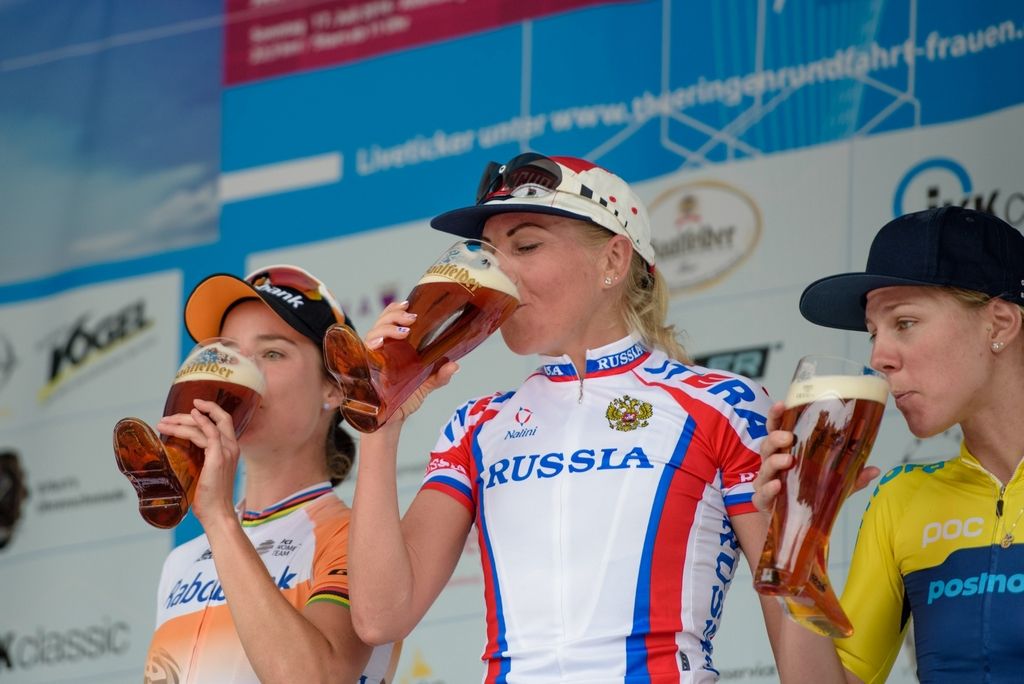 Olga Zabelinskaya (Russia) enjoys her beer on the podium