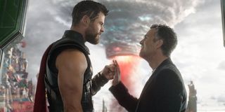 Thor: Ragnarok Chris Hemsworth Mark Ruffalo fistbump gone adorably wrong