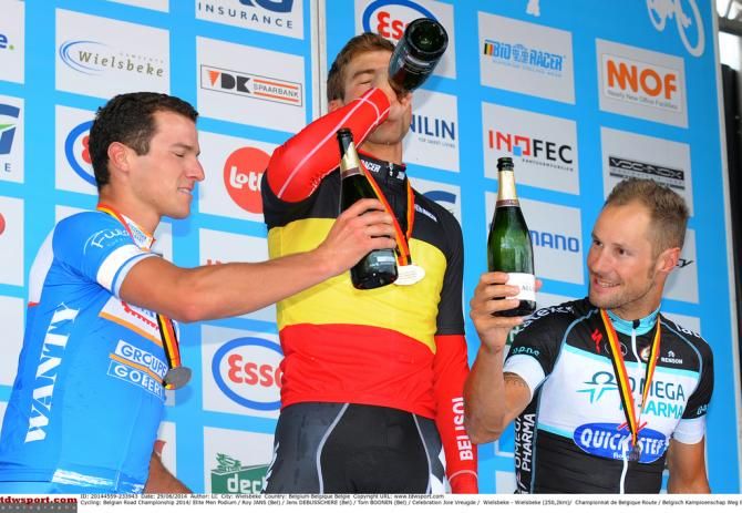 Jens Debusschere (Lotto Belisol) enjoys his champagne
