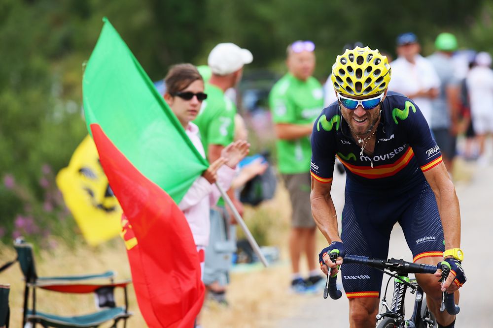 Alejandro Valverde attacks during stage 20