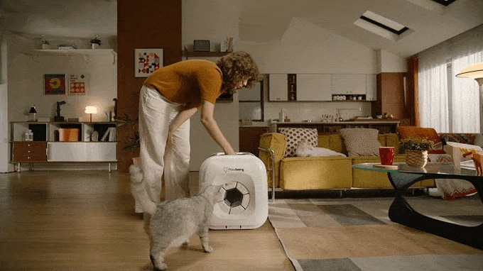 PawSwing Neo automatic cat groomer