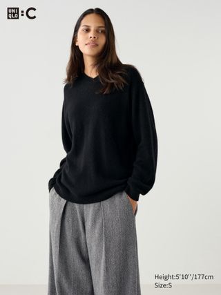 100% Cashmere Relaxed V Neck Jumper