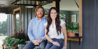 Joanna Gaines Chip Gaines hgtv