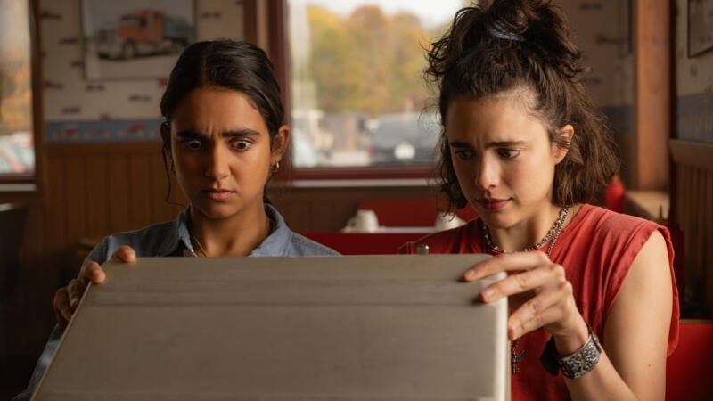 Geraldine Viswanathan and Margaret Qualley in Drive-Away Dolls